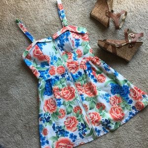 Cute & Feminine Short Floral Summer Dress